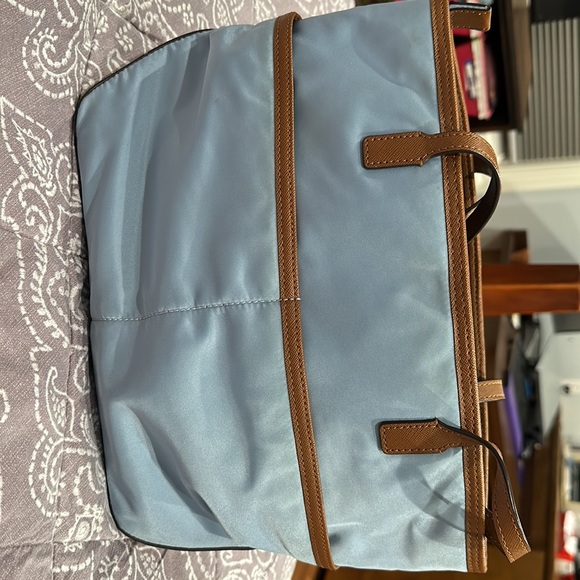 Brand new without tags purse. Excellent condition. - Picture 2 of 5